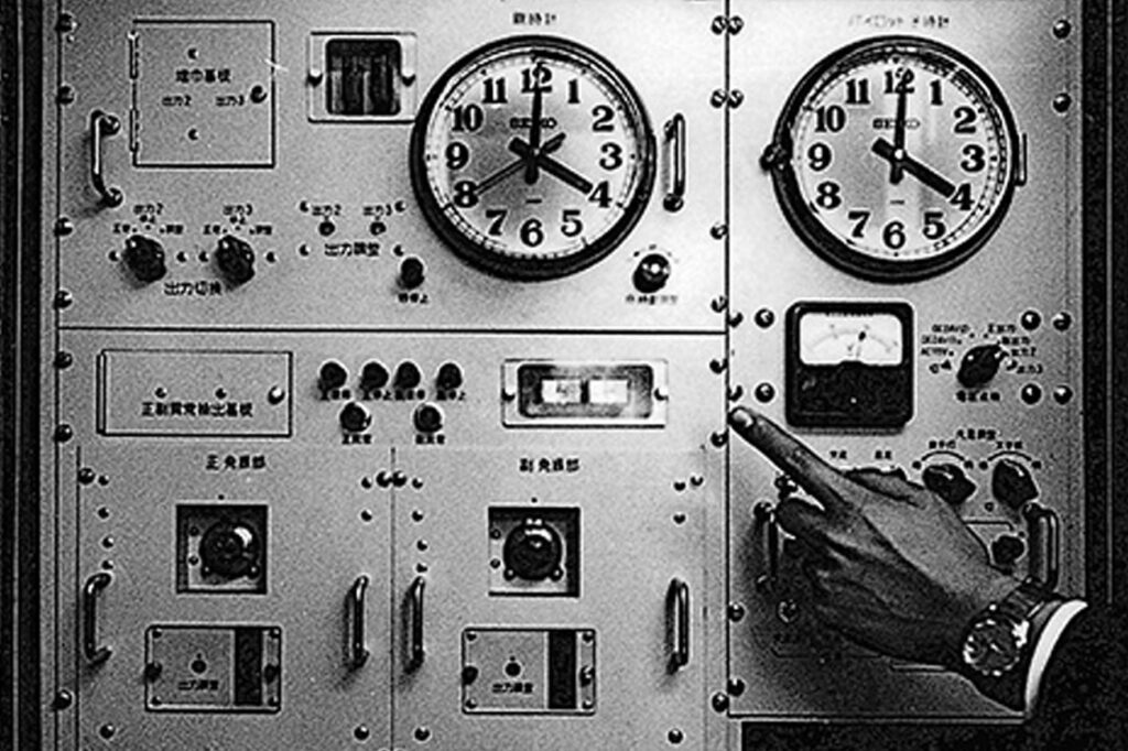 A quartz clock installed on the Icebreaker 