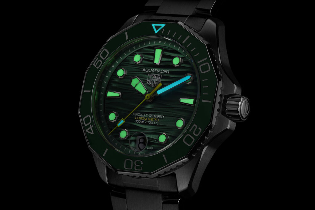 TAG Heuer Aquaracer Professional 300 Date